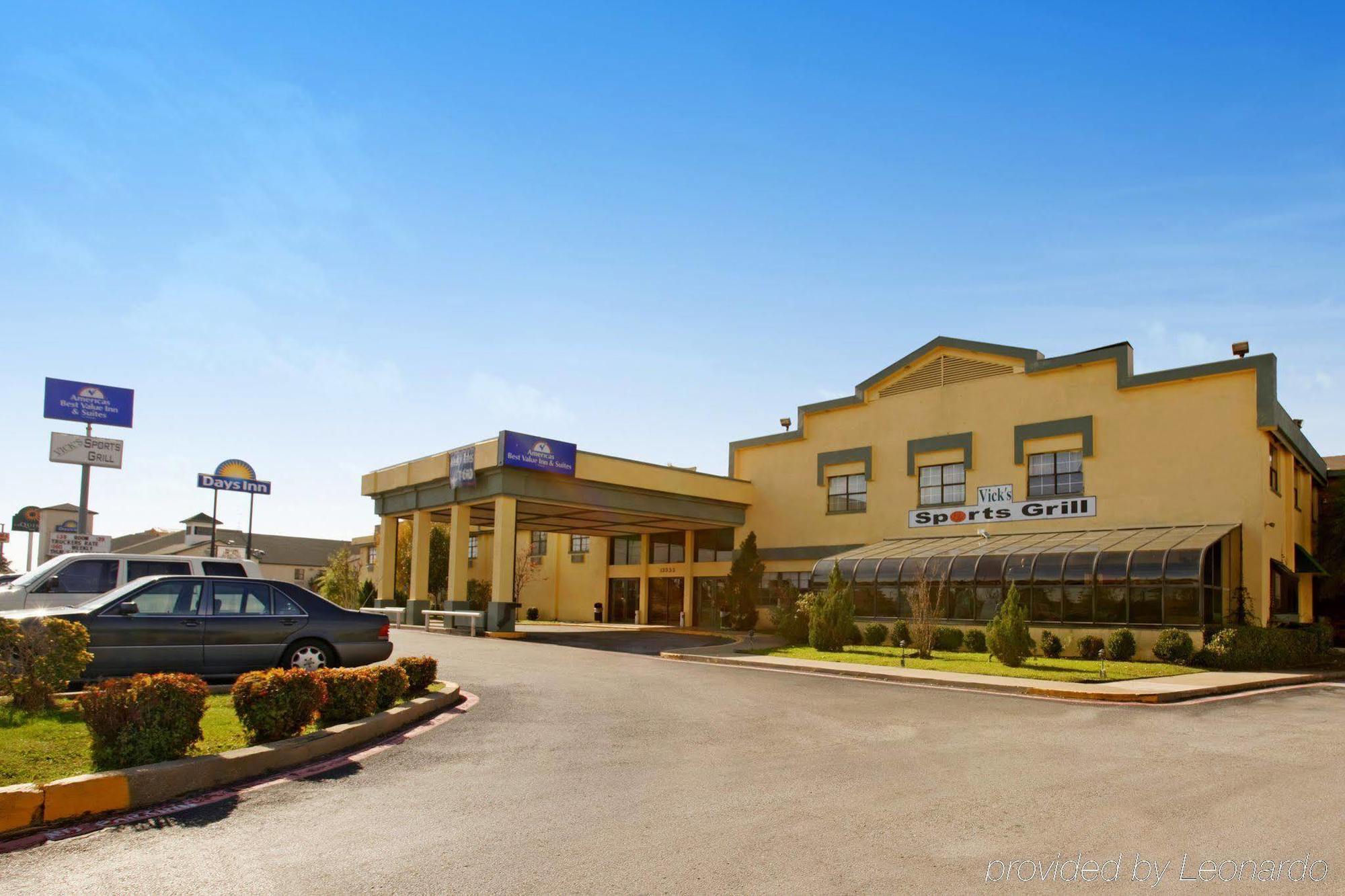 Americas Best Value Inn And Suites North Фармърс Бранч Екстериор снимка
