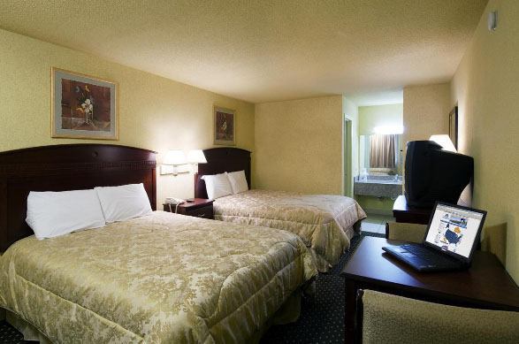 Americas Best Value Inn And Suites North Фармърс Бранч Екстериор снимка